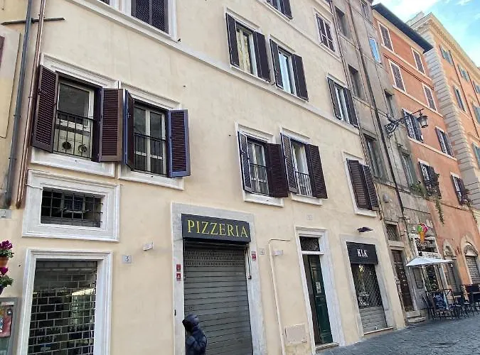 A Window On Pantheon Διαμέρισμα