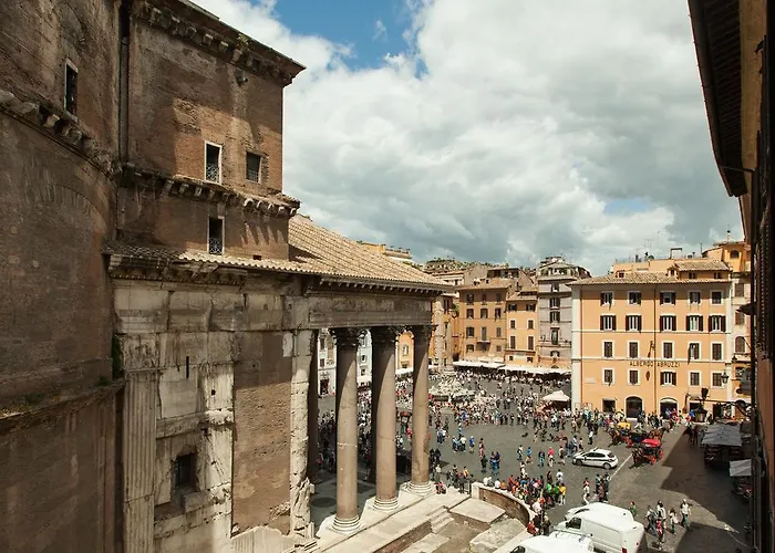 A Window On Pantheon Διαμέρισμα