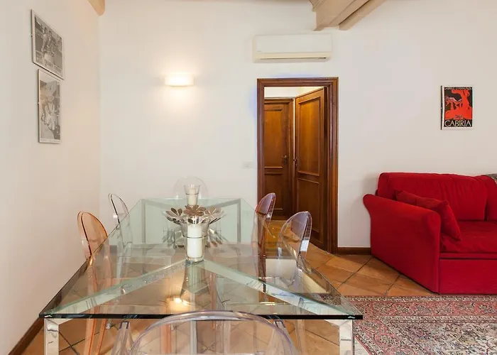 A Window On Pantheon Διαμέρισμα *